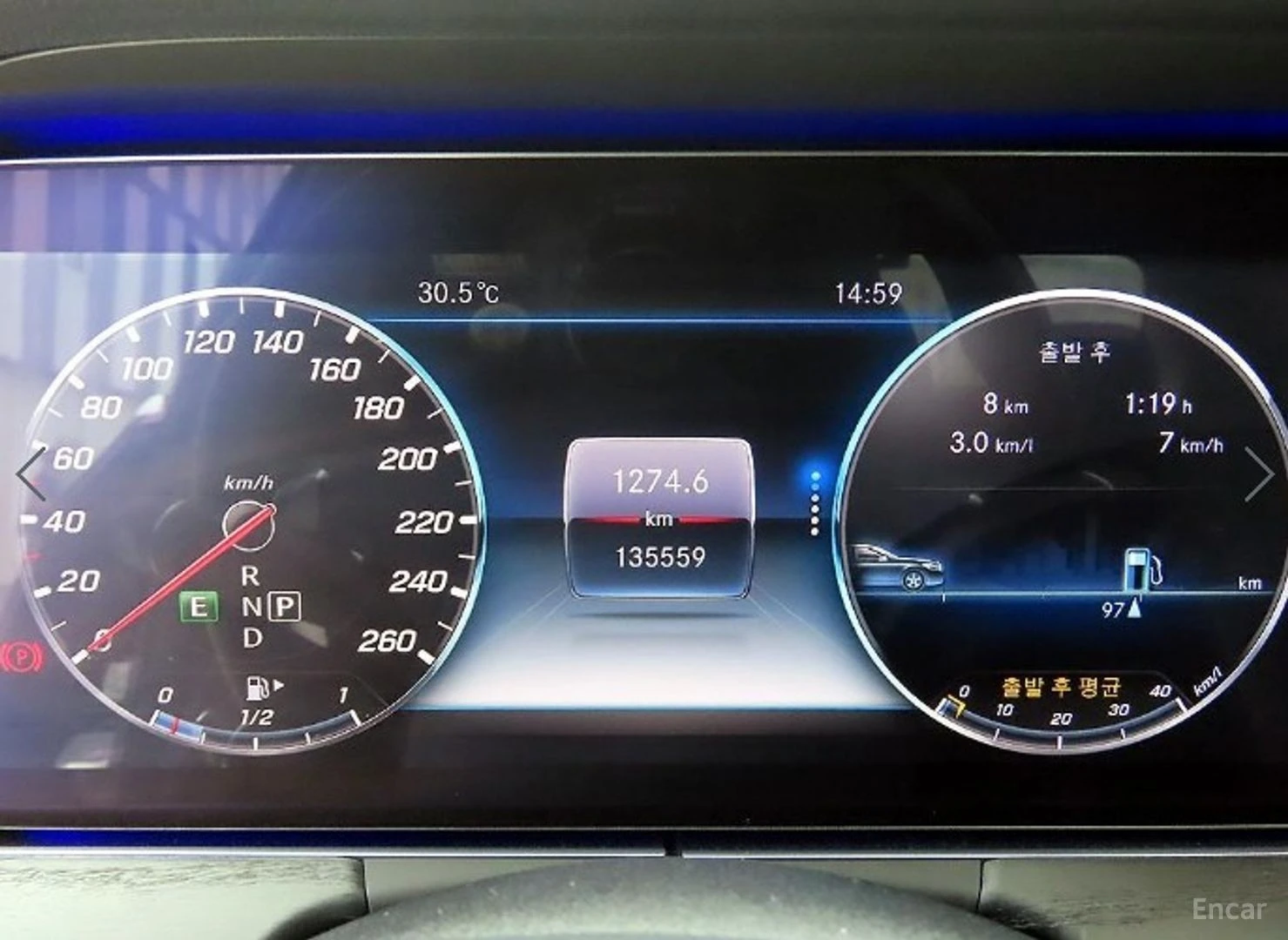Mercedes-Benz E 300 AVANTGARDE* 4MATIC* КОЖА* ПОДГР* ОБДУХ* НАВИ* ПАНО, снимка 9 - Автомобили и джипове - 55667134