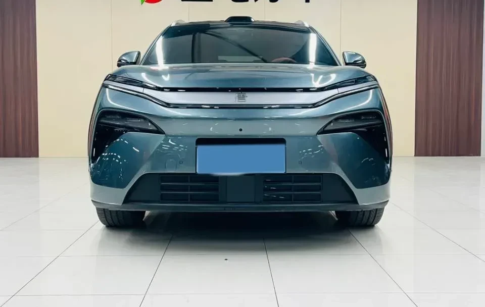 BYD Tang * L* HeadUp* Ambient* Keyless, снимка 2 - Автомобили и джипове - 56060800