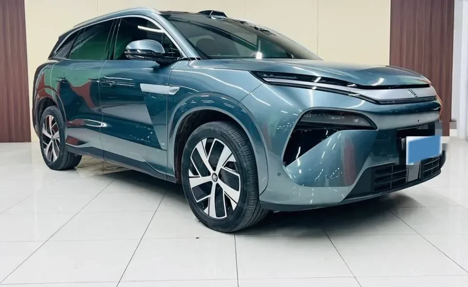 BYD Tang * L* HeadUp* Ambient* Keyless, снимка 4 - Автомобили и джипове - 56060800