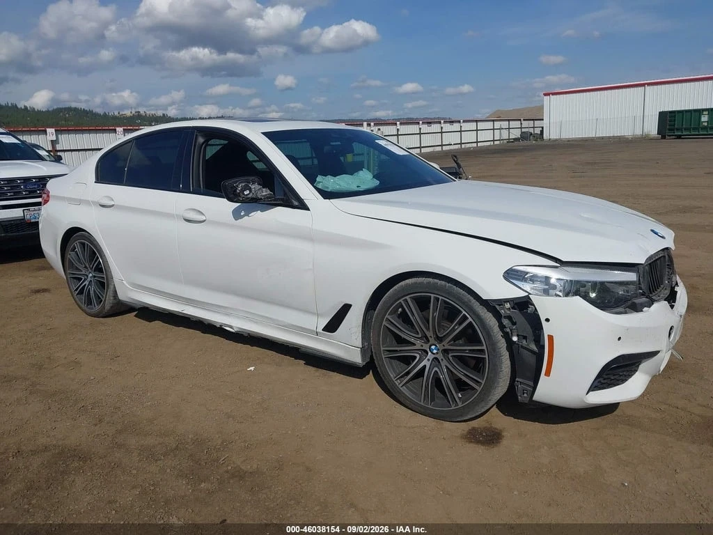 BMW 540 xDrive | CARFAX | АВТОКРЕДИТ БЕЗ ПЪРВОНАЧАЛНА , снимка 10 - Автомобили и джипове - 56156347