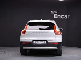 Volvo XC40 T4 MOMENTRUM, снимка 4