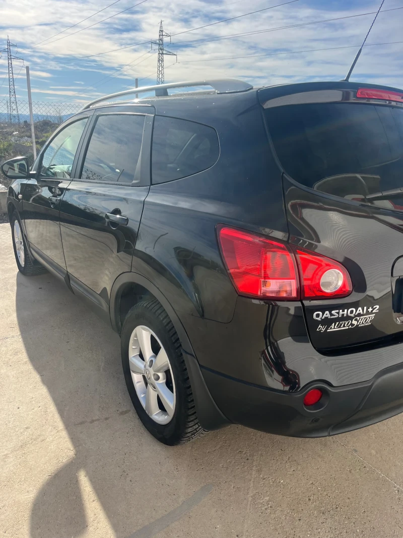 Nissan Qashqai 2.0, снимка 4 - Автомобили и джипове - 48668540