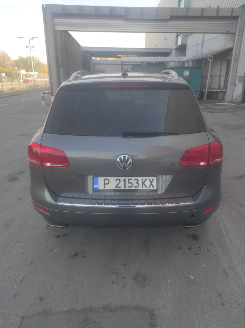 VW Touareg 3, 0 V 6, снимка 16 - Автомобили и джипове - 52235557