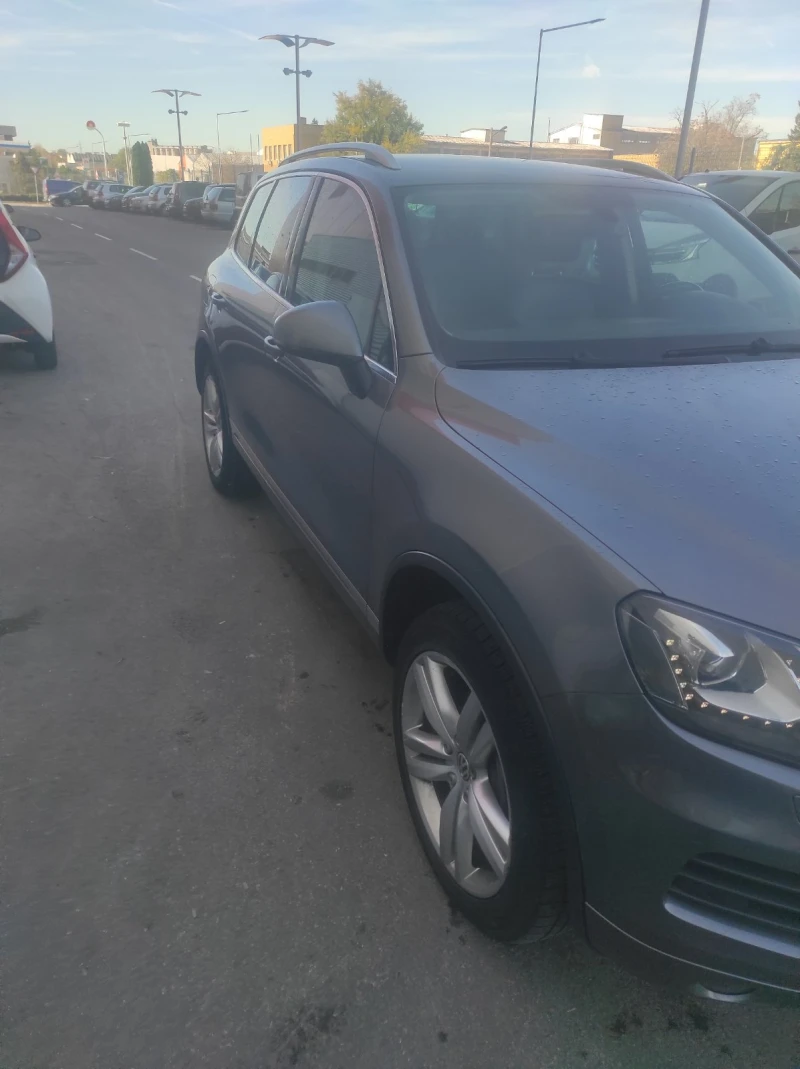 VW Touareg 3, 0 V 6, снимка 13 - Автомобили и джипове - 52235557