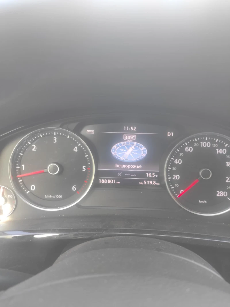 VW Touareg 3, 0 V 6, снимка 4 - Автомобили и джипове - 52235557