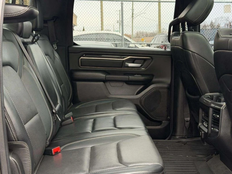 Dodge RAM 1500 Sport PANO| NAVI| BACKUP, снимка 14 - Автомобили и джипове - 53151961