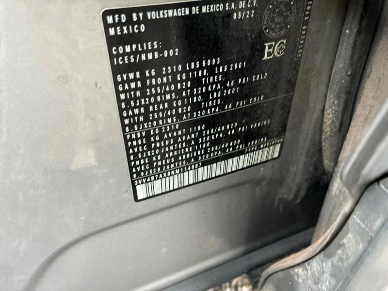 VW Tiguan * Highline R Line * CARFAX * ФИНАНСИРАНЕ, снимка 12 - Автомобили и джипове - 53324130