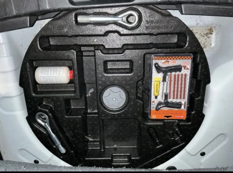 Nissan Qashqai 1.5 DCI Tekna, снимка 16 - Автомобили и джипове - 53329957