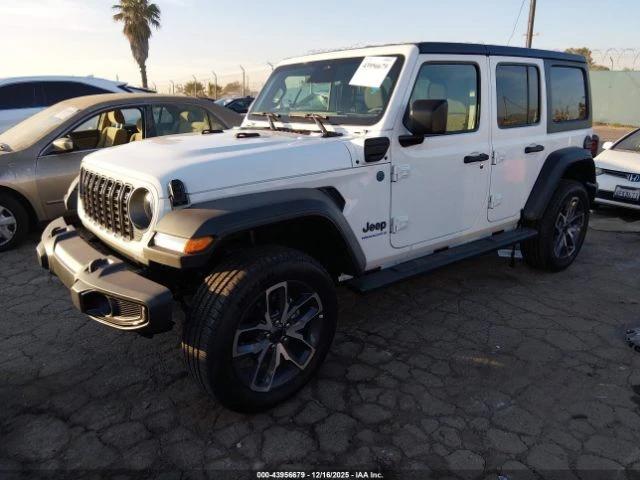 Jeep Wrangler 4xe Sport S, снимка 2 - Автомобили и джипове - 53779697