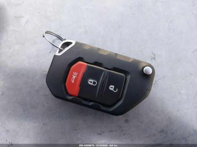 Jeep Wrangler 4xe Sport S, снимка 14 - Автомобили и джипове - 53779697