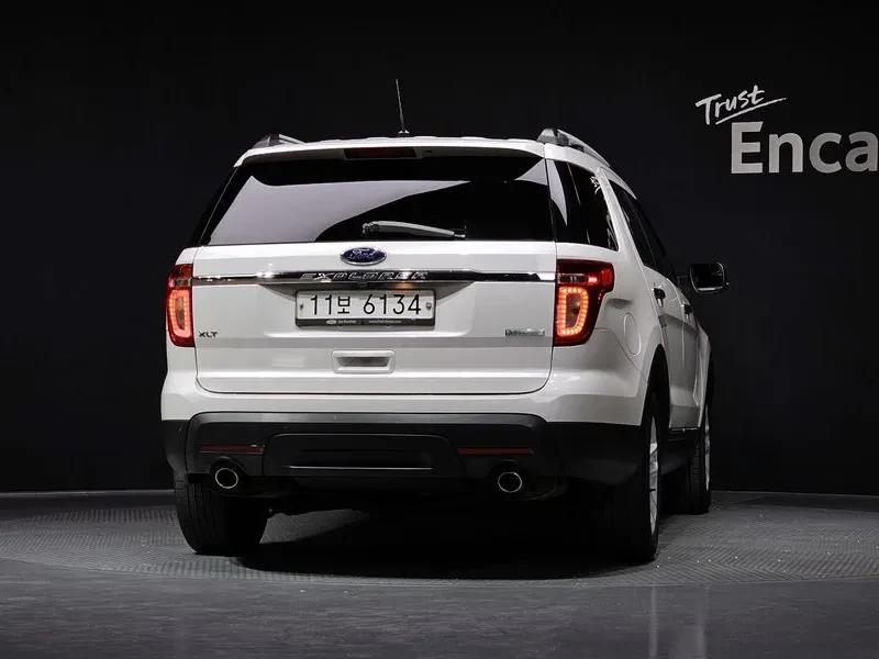 Ford Explorer 3.5 AWD, снимка 4 - Автомобили и джипове - 54350168