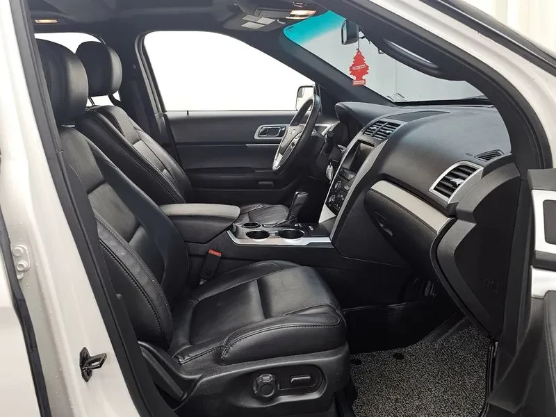 Ford Explorer 3.5 AWD, снимка 11 - Автомобили и джипове - 54350168