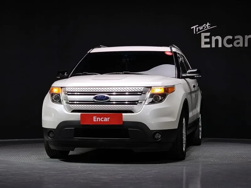 Ford Explorer 3.5 AWD, снимка 3 - Автомобили и джипове - 54350168