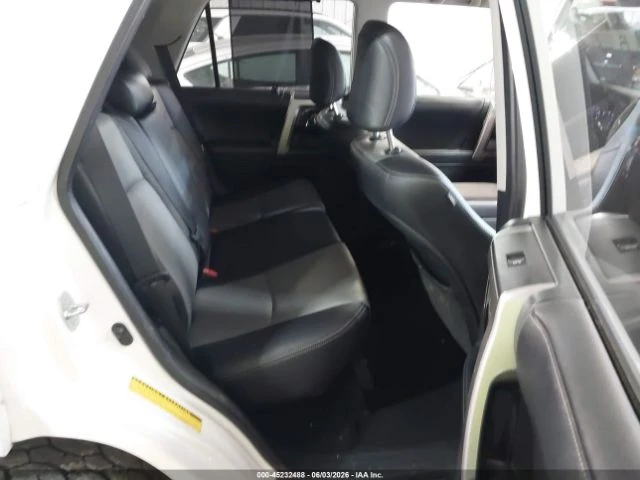 Toyota 4runner SR5  Premium 4WD, снимка 8 - Автомобили и джипове - 55264136