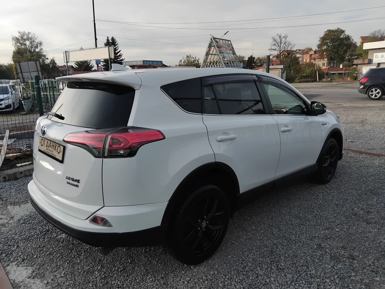 Toyota Rav4 2.5HYBRID - изображение 5