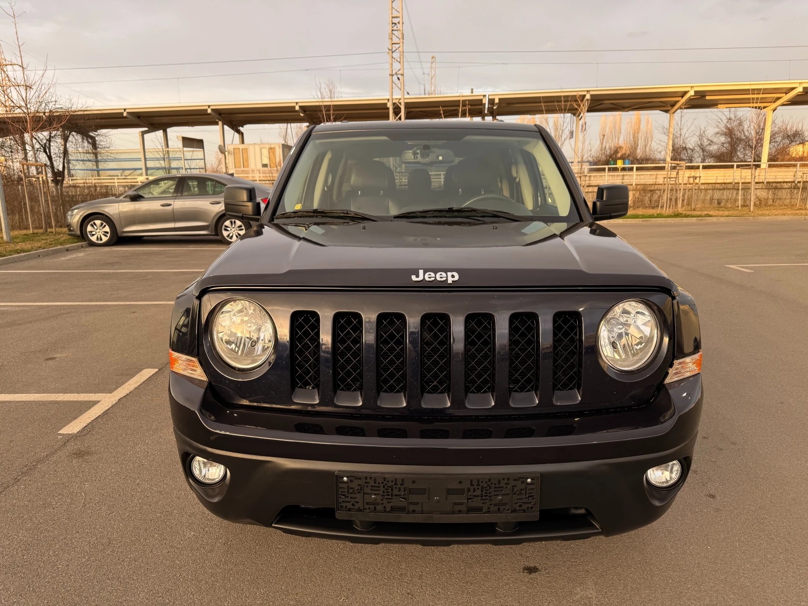 Jeep Patriot 2.2 CRD* КОЖА* NAVI* ПОДГРЕВ* КАТО НОВА*  - изображение 2