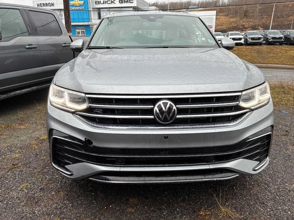 VW Tiguan * Highline R Line * CARFAX * ФИНАНСИРАНЕ - изображение 2