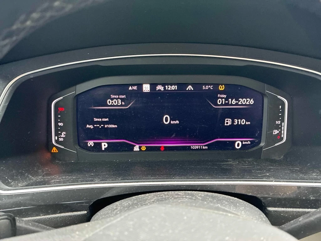 VW Tiguan * Highline R Line * CARFAX * ФИНАНСИРАНЕ - изображение 6