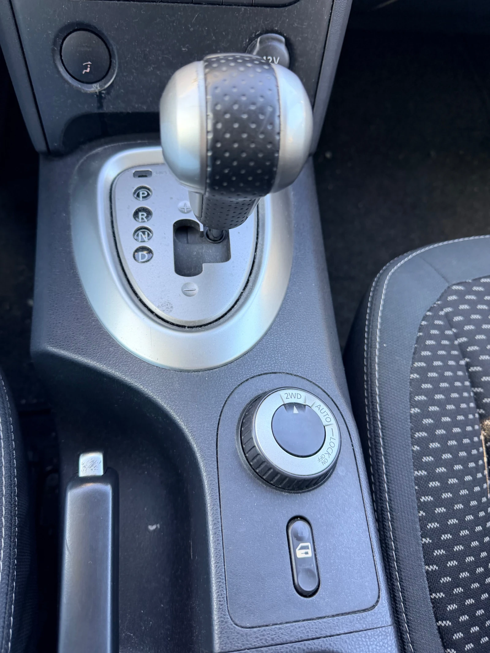 Nissan Qashqai Джип 4х4, снимка 8 - Автомобили и джипове - 53764966