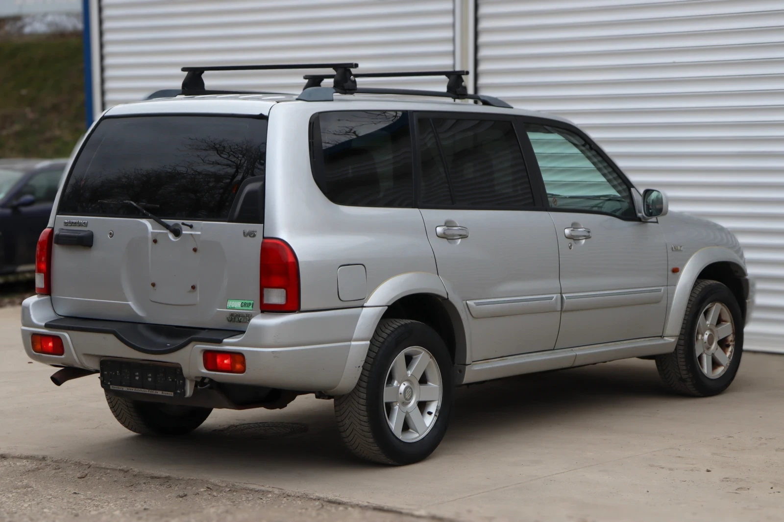 Suzuki XL-7 V6 2.7 Топ, снимка 6 - Автомобили и джипове - 53914718