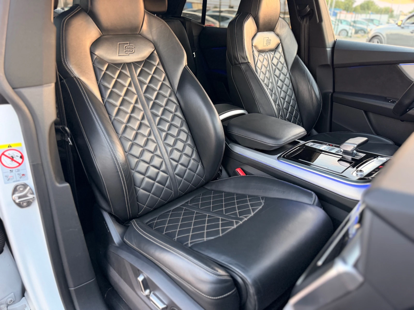Audi Q8 50Tdi= Quattro= ABT= Keyless= 3D 360* Camera= , снимка 12 - Автомобили и джипове - 55636864