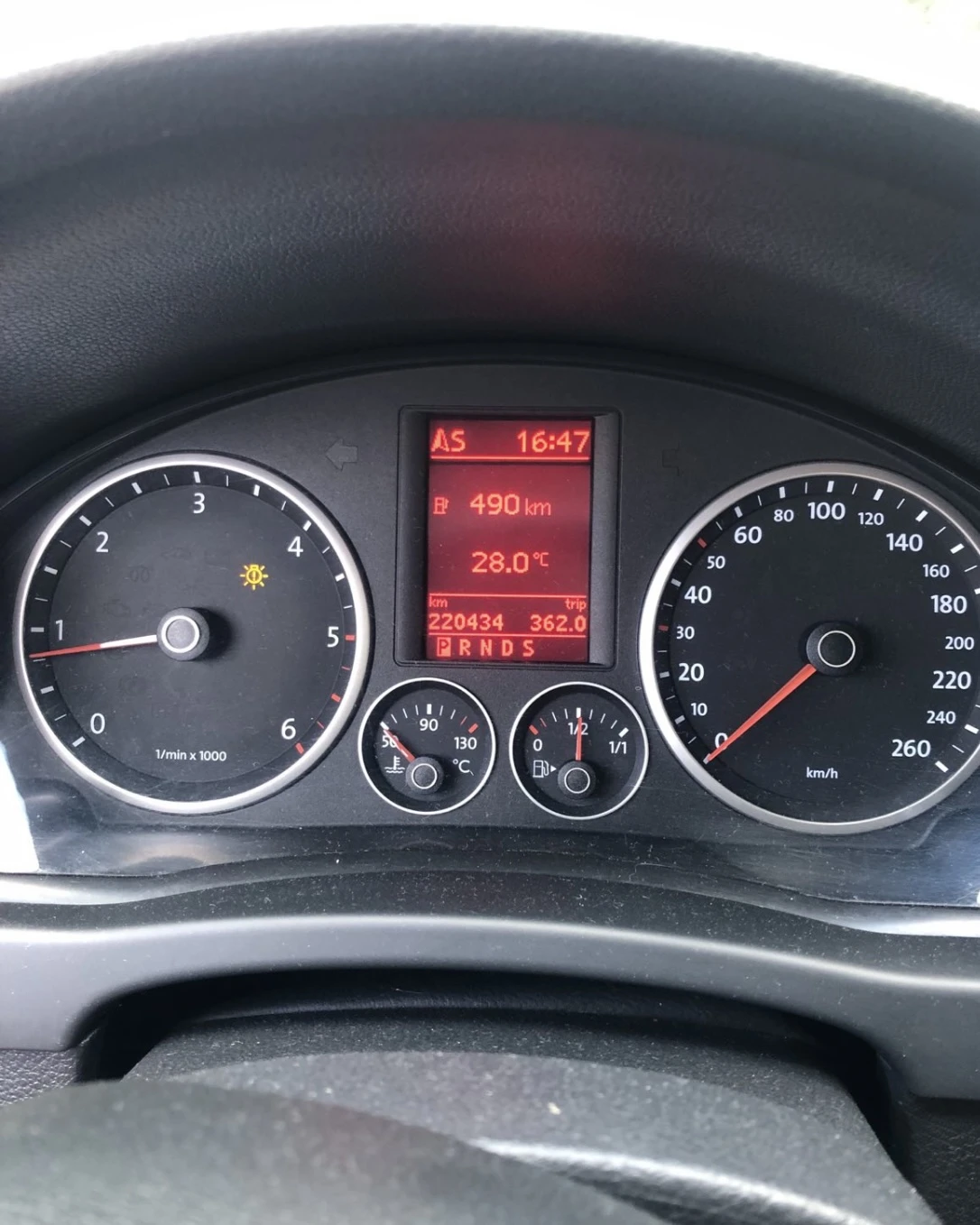 VW Tiguan VW Tiguan 2.0 TDI HIGHLINE 4MOTION /4x4/ ПАНОРАМА, снимка 7 - Автомобили и джипове - 55965922