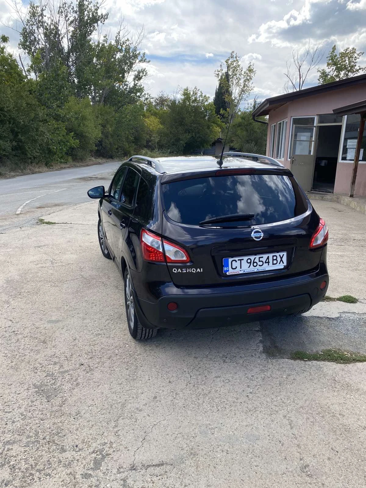 Nissan Qashqai, снимка 2 - Автомобили и джипове - 56292737