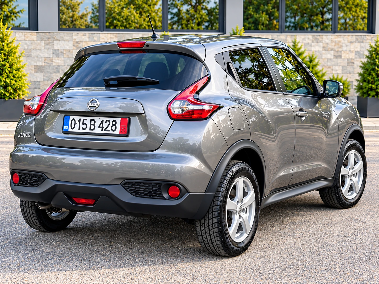 Nissan Juke 1.2DIG-T* TEKNA* KeyLess* Navi* LED* Facelift* Eu6, снимка 4 - Автомобили и джипове - 56318850