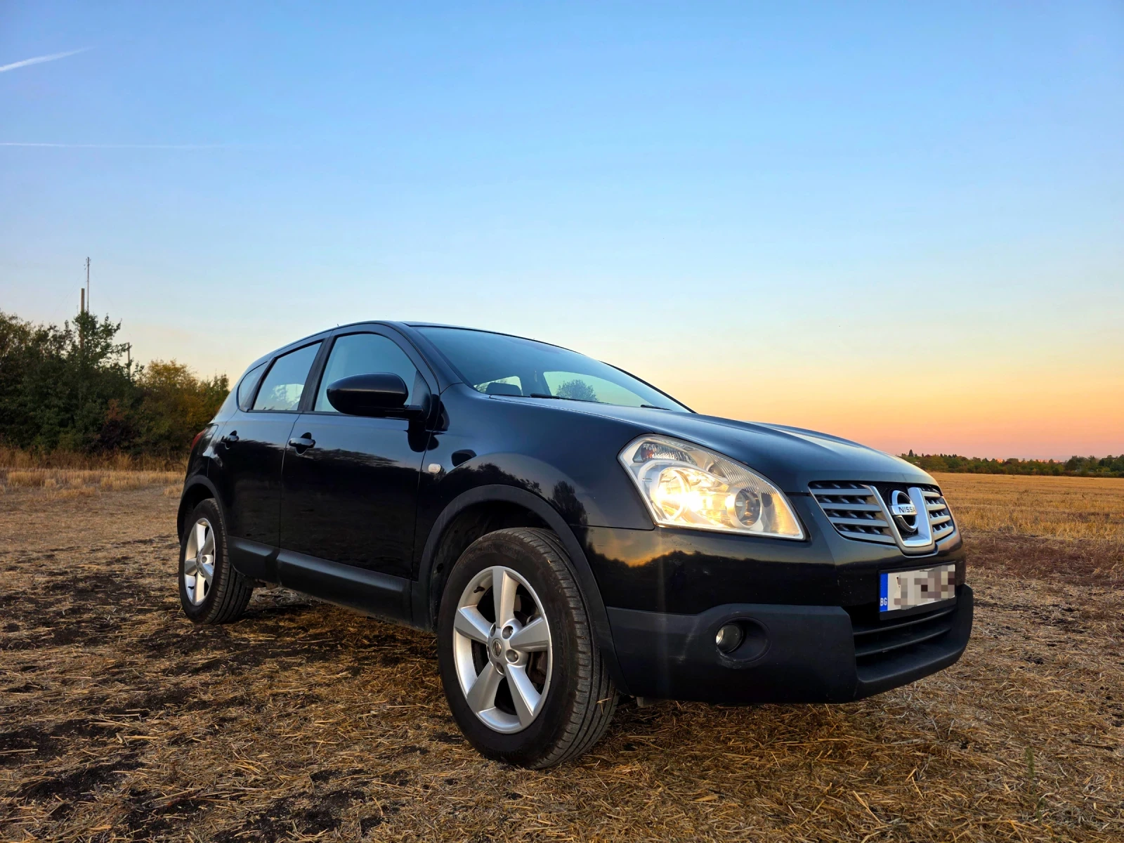 Nissan Qashqai, снимка 6 - Автомобили и джипове - 56381082