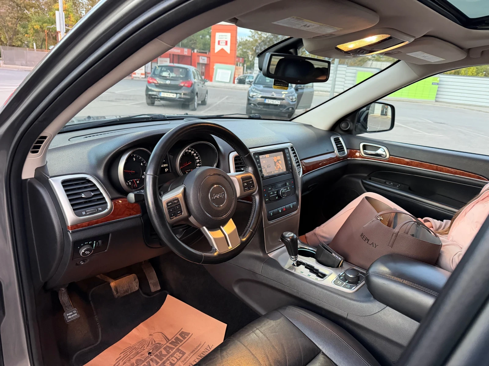 Jeep Grand cherokee 3.0 CRD, снимка 6 - Автомобили и джипове - 56606769