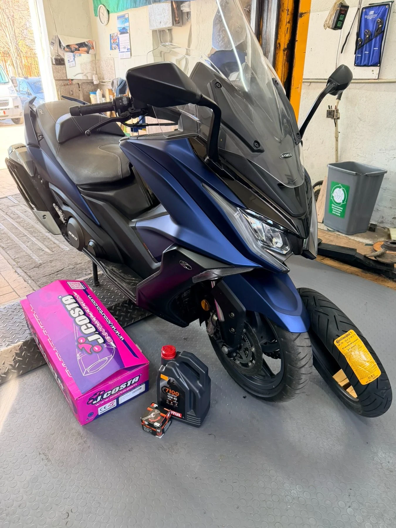 Kymco AK 550 J Costa mallossi , снимка 11 - Мотоциклети и мототехника - 56142705