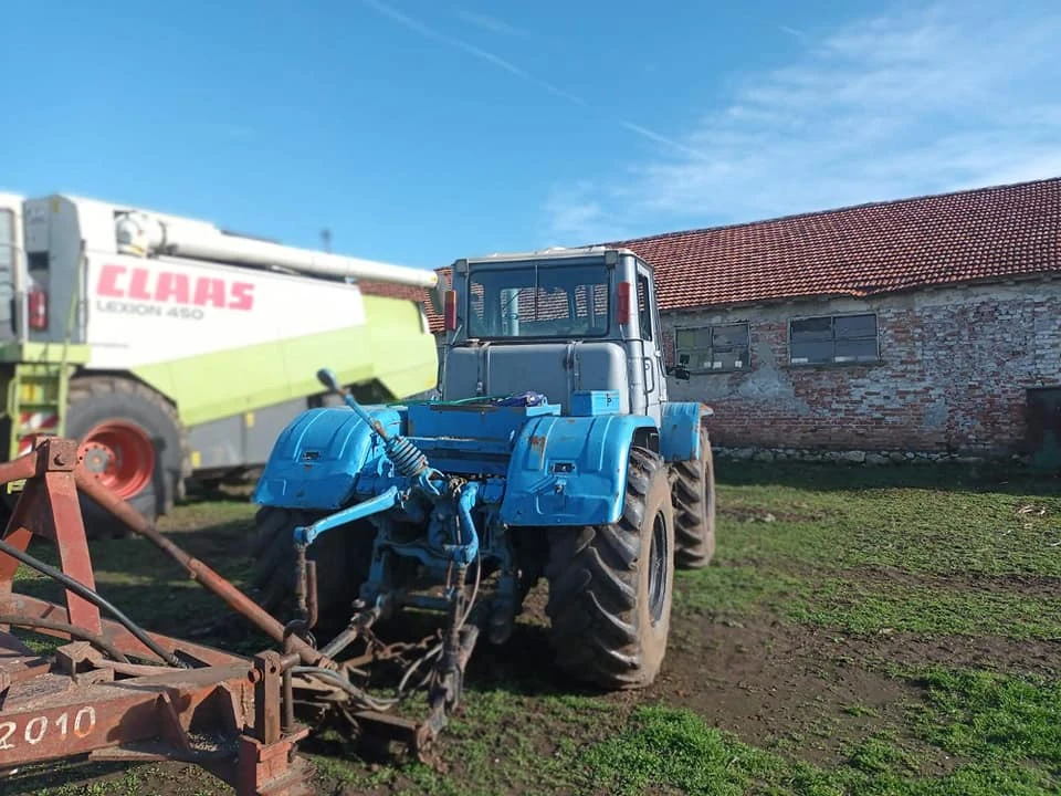 Трактор Т t150, снимка 2 - Селскостопанска техника - 52893344