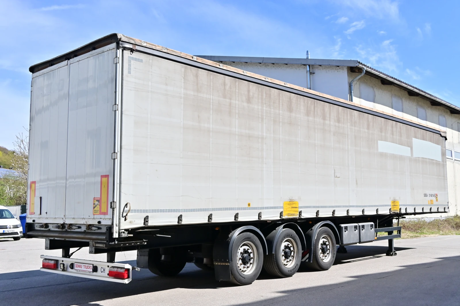 Полуремарке Schwarzmuller 3/E Тристрана щора, снимка 3 - Ремаркета - 52368076