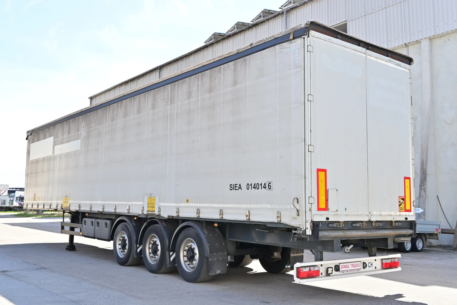 Полуремарке Schwarzmuller 3/E Тристрана щора, снимка 4 - Ремаркета - 52368076