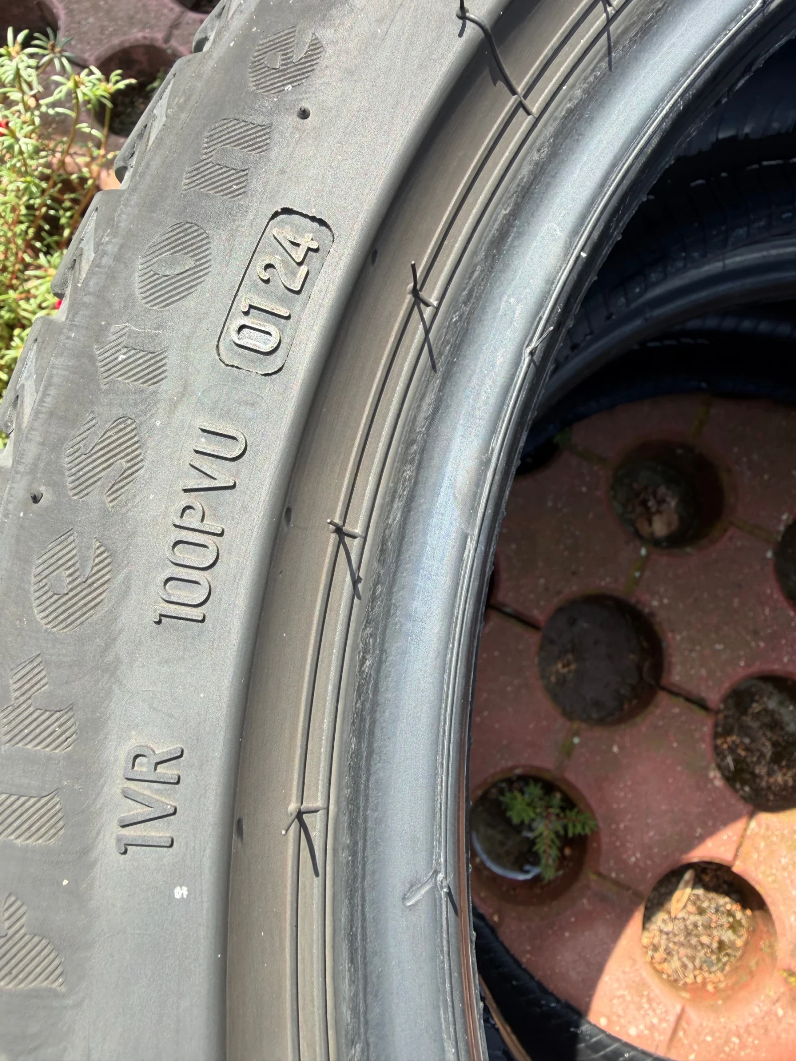 Гуми Летни 225/45R17, снимка 2 - Гуми и джанти - 55836788