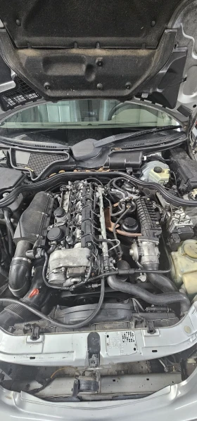 Mercedes-Benz E 270 CDI + , снимка 11