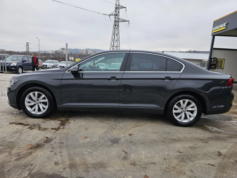 VW Passat 2.0TDI 96000km, снимка 8 - Автомобили и джипове - 48936477