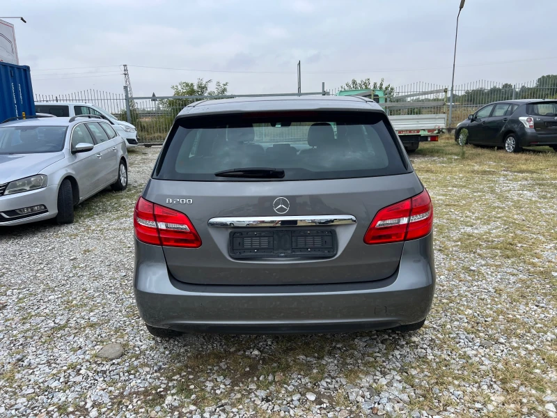 Mercedes-Benz B 200 2.0 , снимка 6 - Автомобили и джипове - 51691823