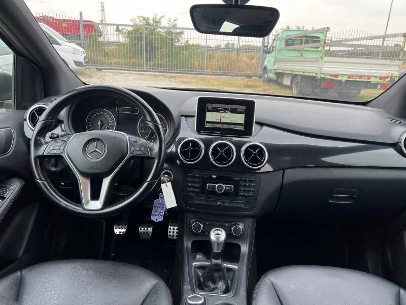 Mercedes-Benz B 200 2.0 , снимка 15 - Автомобили и джипове - 51691823