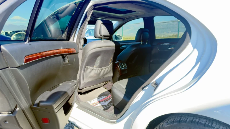 Mercedes-Benz S 500 * HARMAN KARDON* NIGHT VISION* , снимка 10 - Автомобили и джипове - 52156255