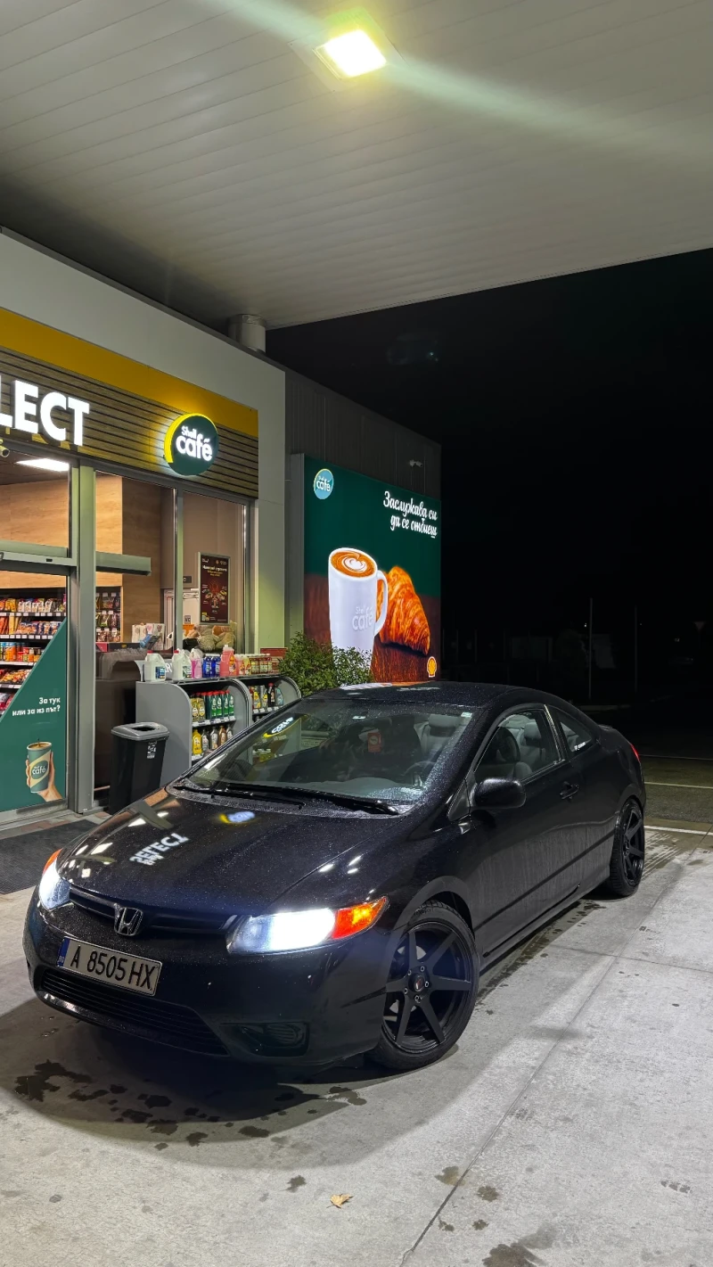 Honda Civic 1.8 Бензин / Газ, снимка 2 - Автомобили и джипове - 52244636