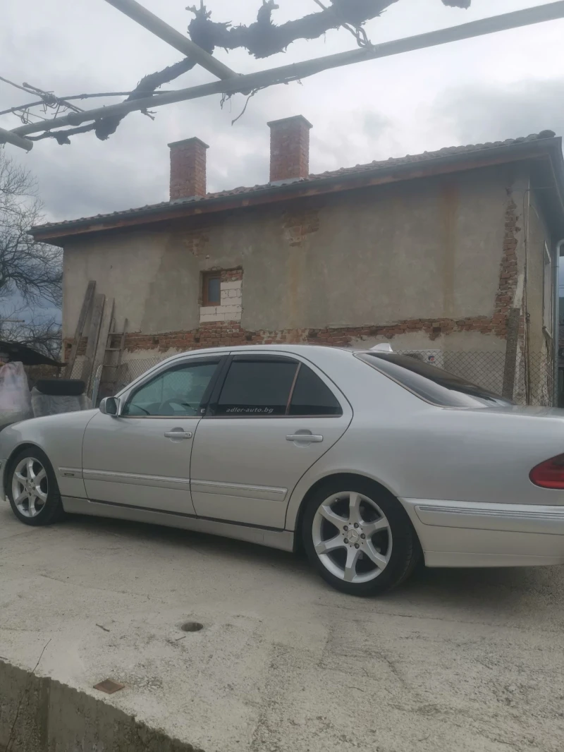Mercedes-Benz E 270 CDI + , снимка 12 - Автомобили и джипове - 52865369