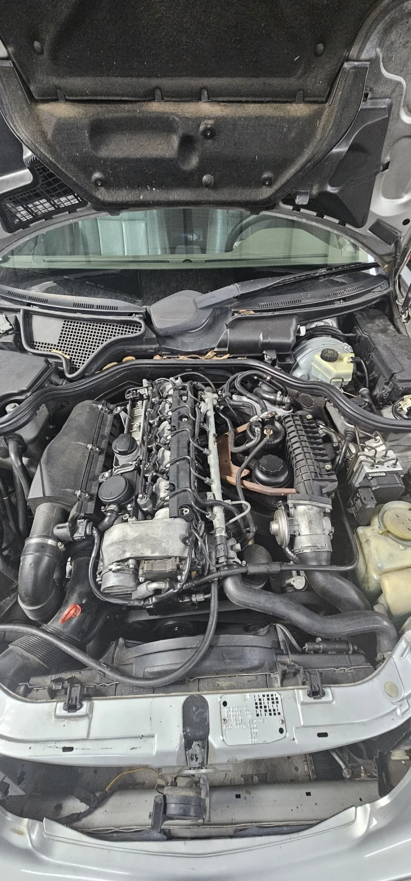 Mercedes-Benz E 270 CDI + , снимка 11 - Автомобили и джипове - 52865369