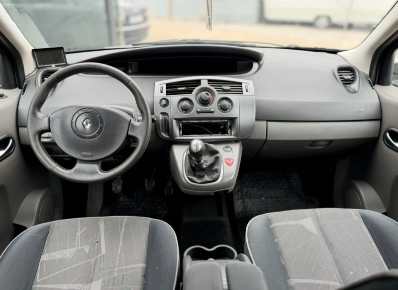 Renault Scenic 1.9DCI* DISEL* Масички* УНИКАТ* , снимка 8 - Автомобили и джипове - 53510531