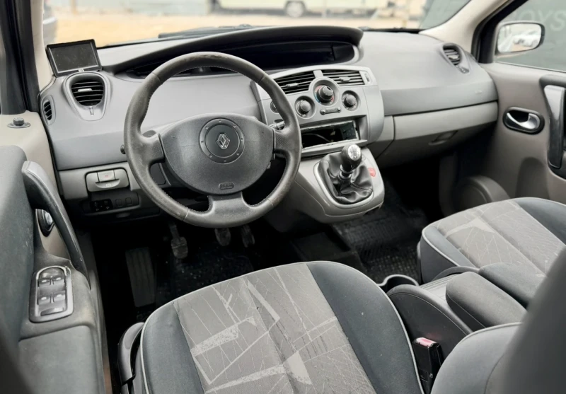 Renault Scenic 1.9DCI* DISEL* Масички* УНИКАТ* , снимка 7 - Автомобили и джипове - 53510531