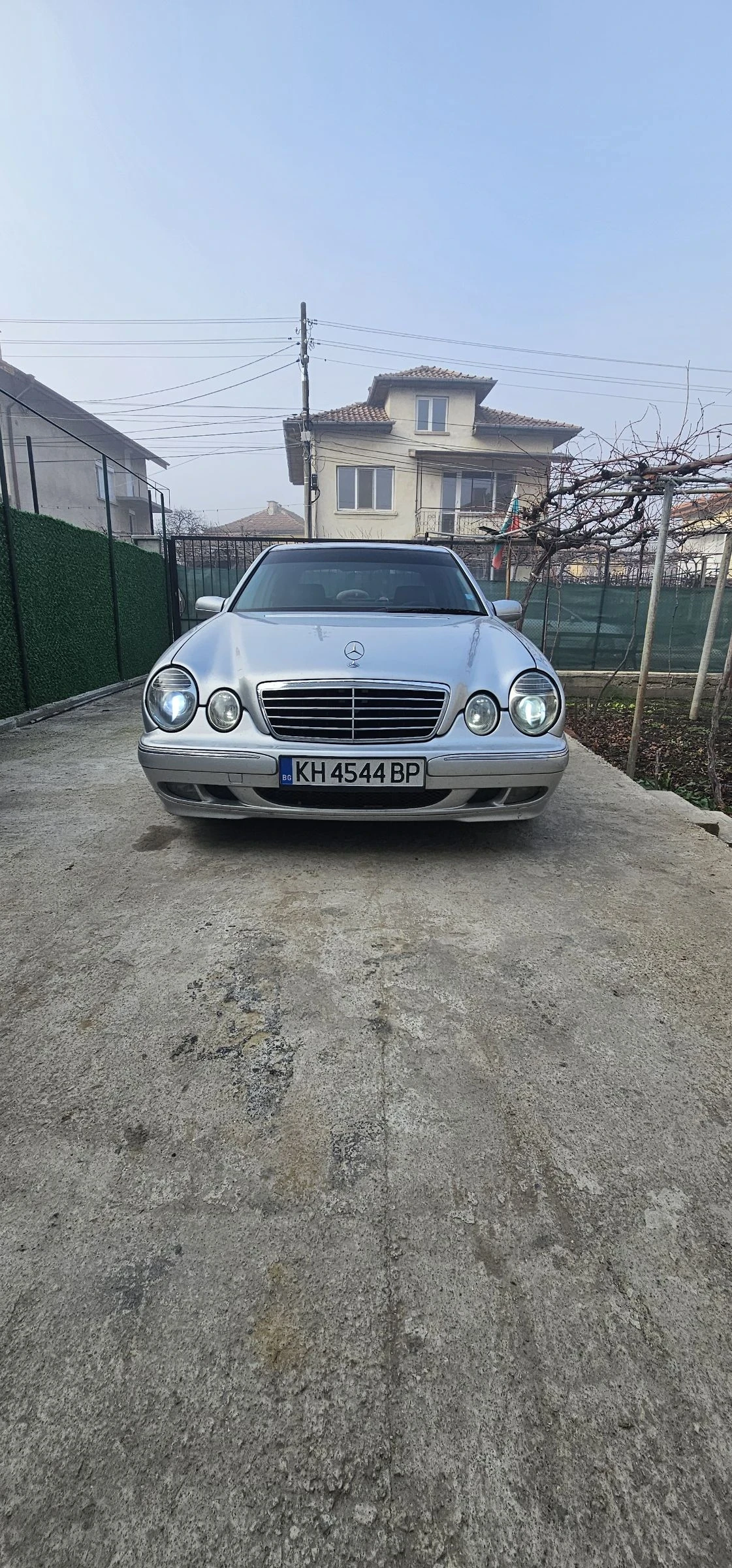 Mercedes-Benz E 270 CDI + , снимка 1