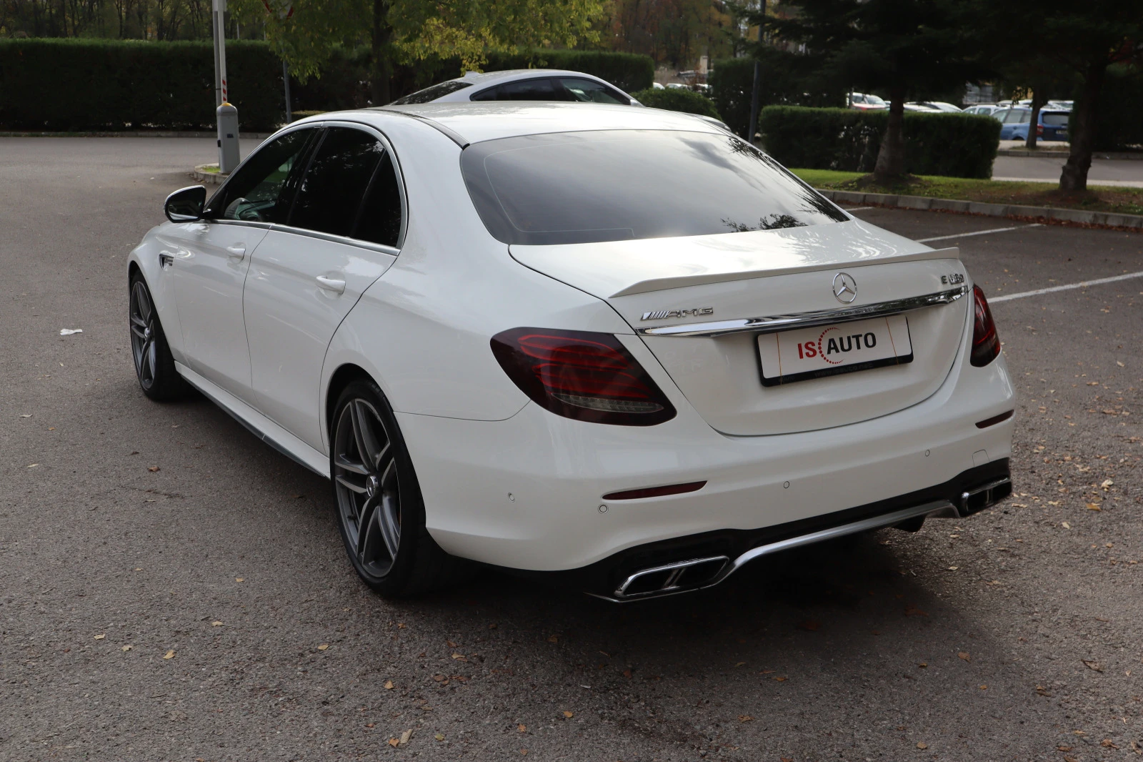 Mercedes-Benz E 63 AMG 4Matic/ Avantgarde /Kamera /Navi/MEMORY/Burmester - изображение 6