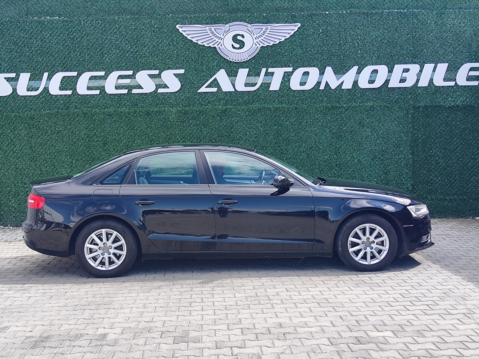 Audi A4 2.0* QUATRO* NAVI* LIZING - изображение 3