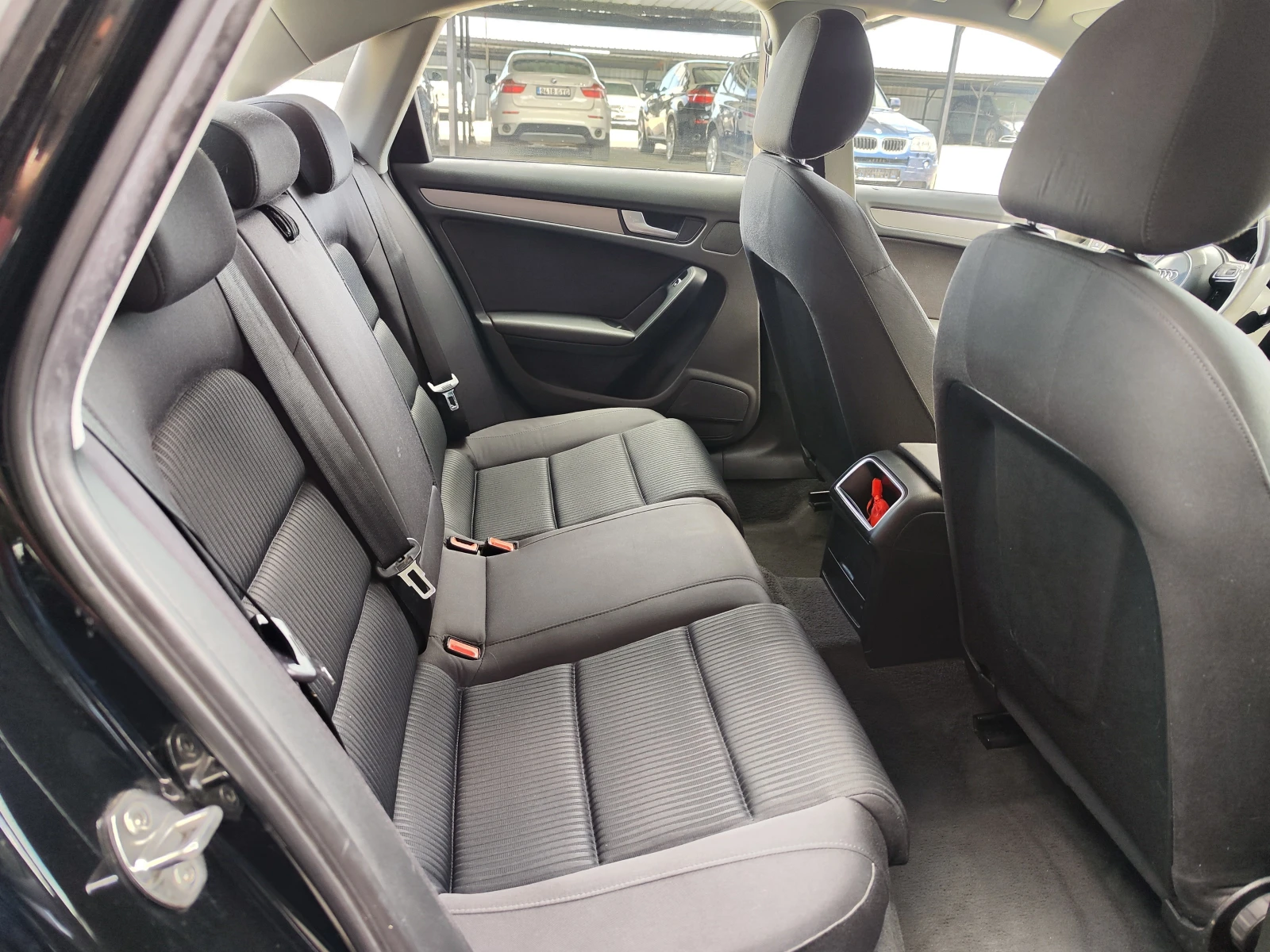 Audi A4 2.0* QUATRO* NAVI* LIZING - изображение 7