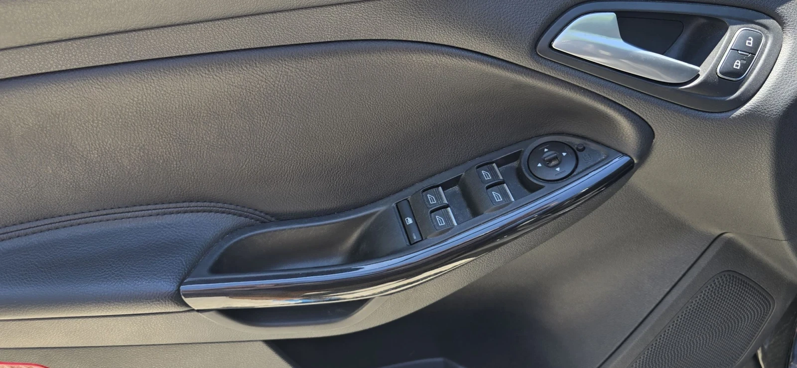 Ford Focus 1.5 TDCI-TITANIUM - изображение 9
